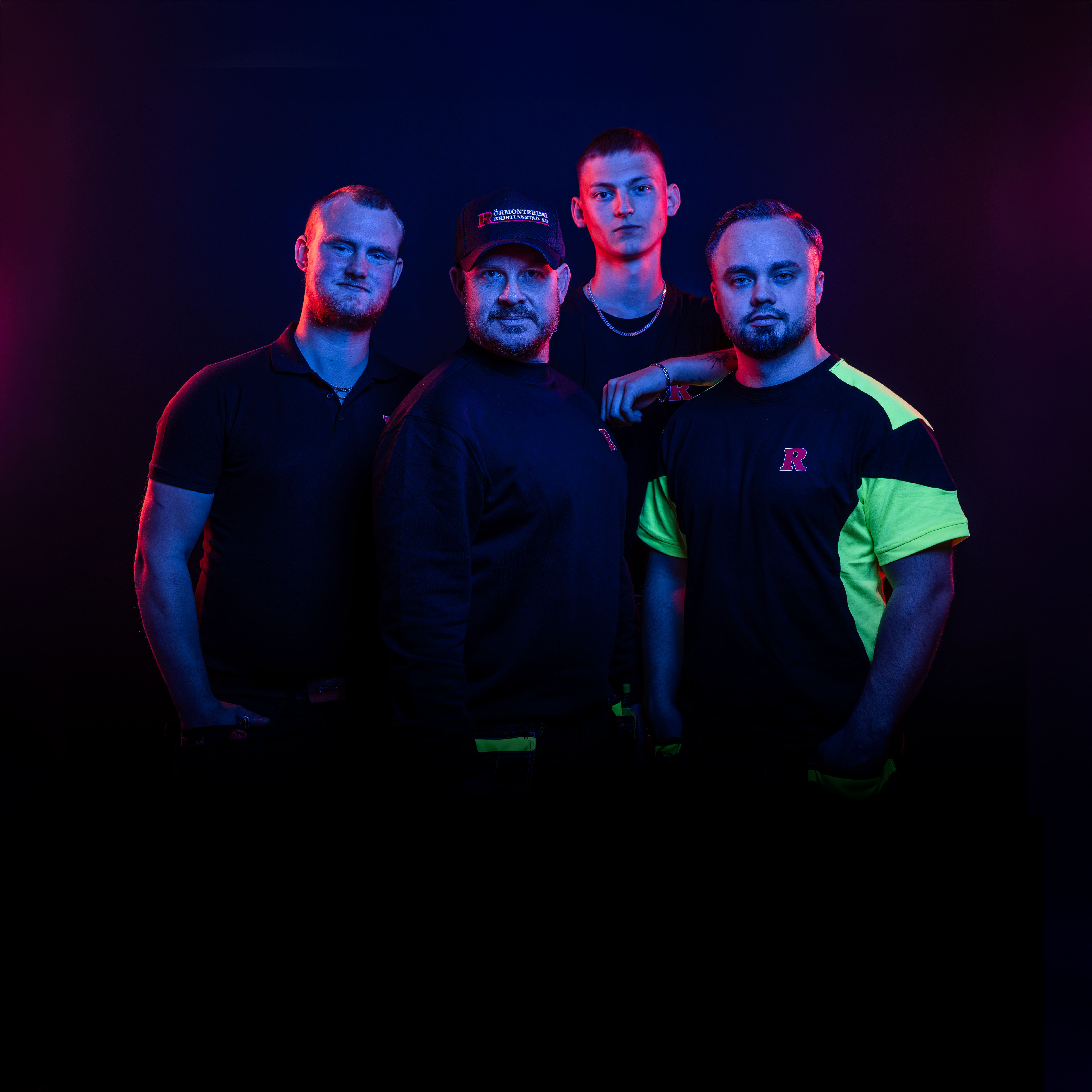 Porträtt av team med certifierade rörmokare på Rörmontering