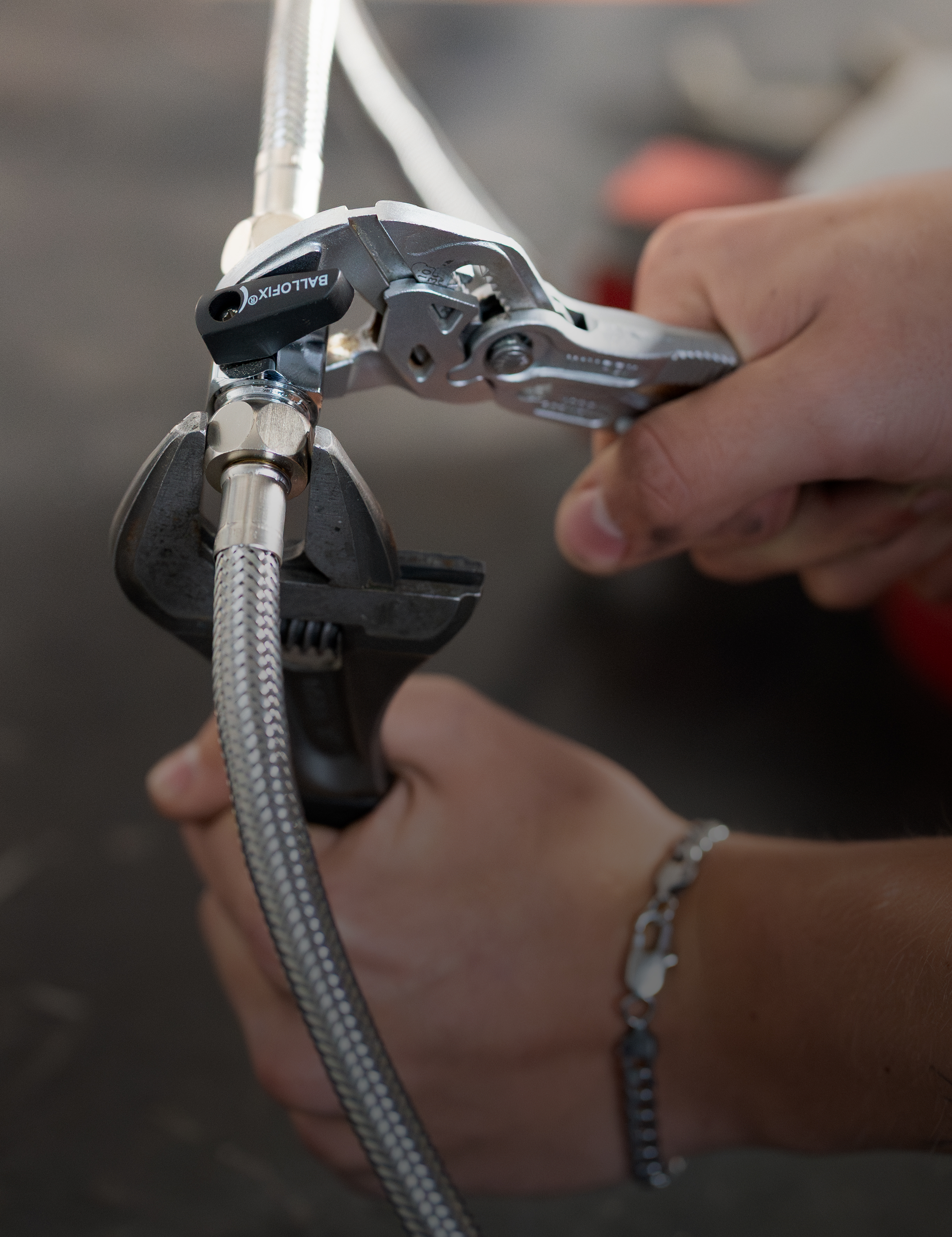 Fackmässig kapning av vattenrör av certifierad rörmokare